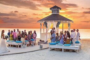 The Westin Grand Cayman Seven Mile Beach Resort & Spa