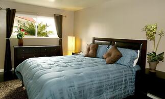 Oceanside Marina Suites
