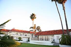 Oceanside Marina Suites