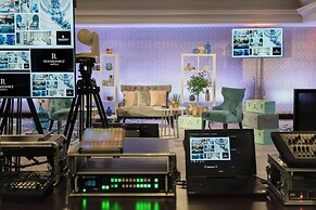 Renaissance Paris La Defense Hotel