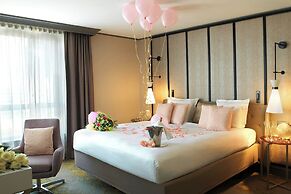 Renaissance Paris La Defense Hotel