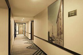 Renaissance Paris La Defense Hotel