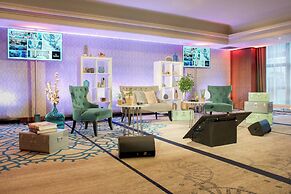 Renaissance Paris La Defense Hotel