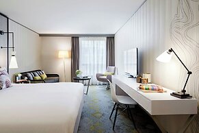 Renaissance Paris La Defense Hotel