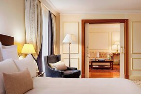 Renaissance Paris La Defense Hotel