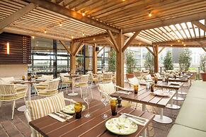 Renaissance Paris La Defense Hotel