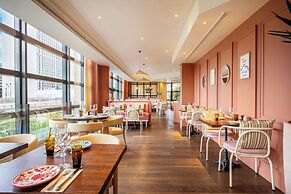 Renaissance Paris La Defense Hotel