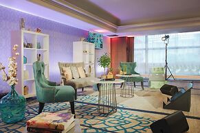 Renaissance Paris La Defense Hotel