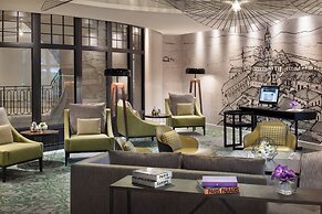 Renaissance Paris La Defense Hotel
