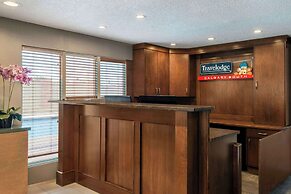 Travelodge by Wyndham Calgary South