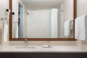 Travelodge by Wyndham Calgary South