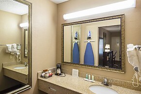 Quality Inn & Suites Greenville - Haywood Mall