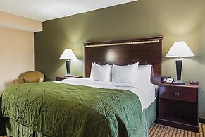 Quality Inn & Suites Greenville - Haywood Mall