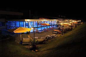 Big Sky Hotel & Spa