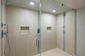 Sheraton West Des Moines Hotel