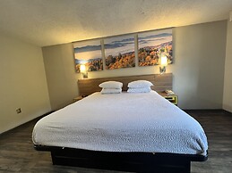 Days Inn by Wyndham College Park Airport Best Road