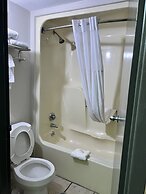 Days Inn by Wyndham College Park Airport Best Road