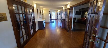 Red Roof Inn & Suites Cornelius – Lake Norman