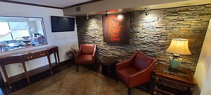 Red Roof Inn & Suites Cornelius – Lake Norman