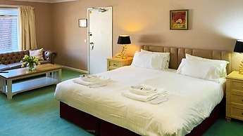 Northfield Hotel