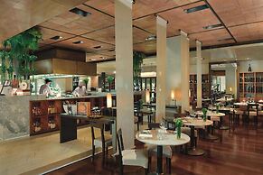 Anantara Siam Bangkok Hotel
