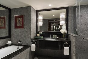 Anantara Siam Bangkok Hotel