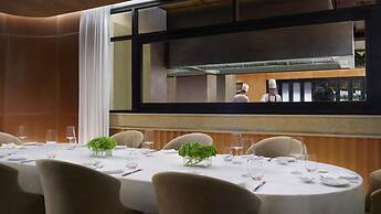 Anantara Siam Bangkok Hotel