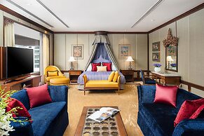 Anantara Siam Bangkok Hotel