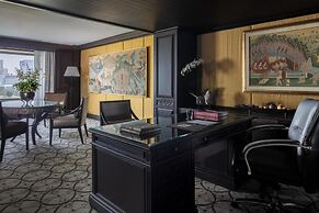 Anantara Siam Bangkok Hotel