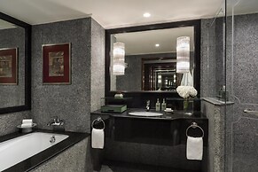 Anantara Siam Bangkok Hotel