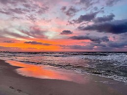 Sleep Inn On The Beach