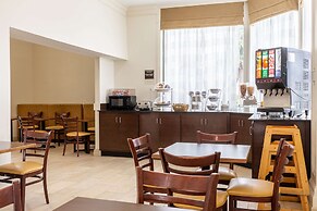 Sleep Inn On The Beach