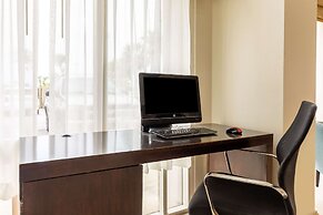 Sleep Inn On The Beach