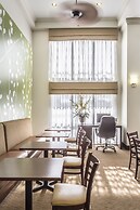 Sleep Inn On The Beach