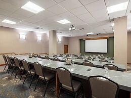 Crowne Plaza Phoenix - Chandler Golf Resort by IHG