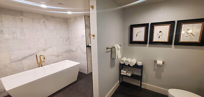 Crowne Plaza Phoenix - Chandler Golf Resort by IHG
