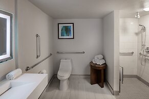 Crowne Plaza Phoenix - Chandler Golf Resort by IHG