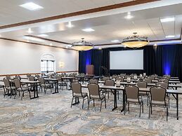 Crowne Plaza Phoenix - Chandler Golf Resort by IHG