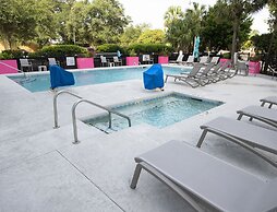 Aqua Beach Inn