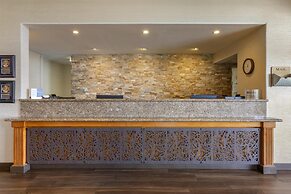 Best Western Plus A Wayfarer's Inn And Suites