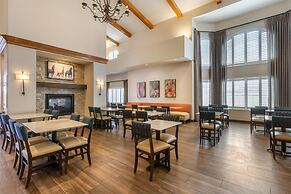 Best Western Plus A Wayfarer's Inn And Suites