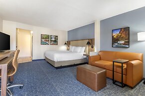 Best Western Plus A Wayfarer's Inn And Suites