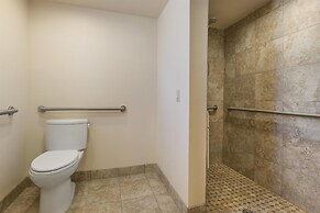 Best Western Plus A Wayfarer's Inn And Suites
