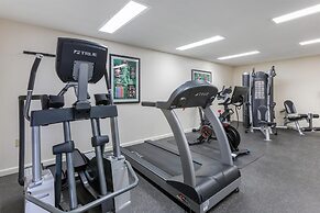 Best Western Plus A Wayfarer's Inn And Suites