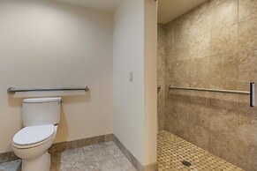 Best Western Plus A Wayfarer's Inn And Suites