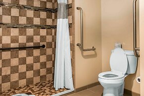 Quality Inn & Suites Houghton Downtown