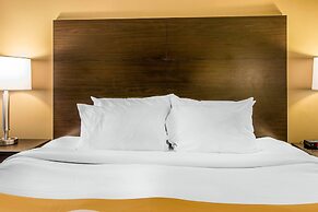 Quality Inn & Suites Houghton Downtown