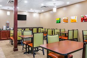 Quality Inn & Suites Houghton Downtown