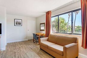Quality Inn & Suites St Augustine Beach Area