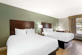 Quality Inn & Suites St Augustine Beach Area